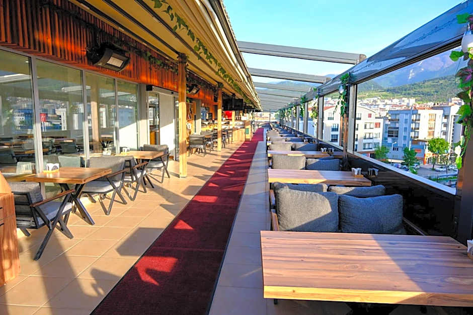 GRAND SALIZZE HOTEL