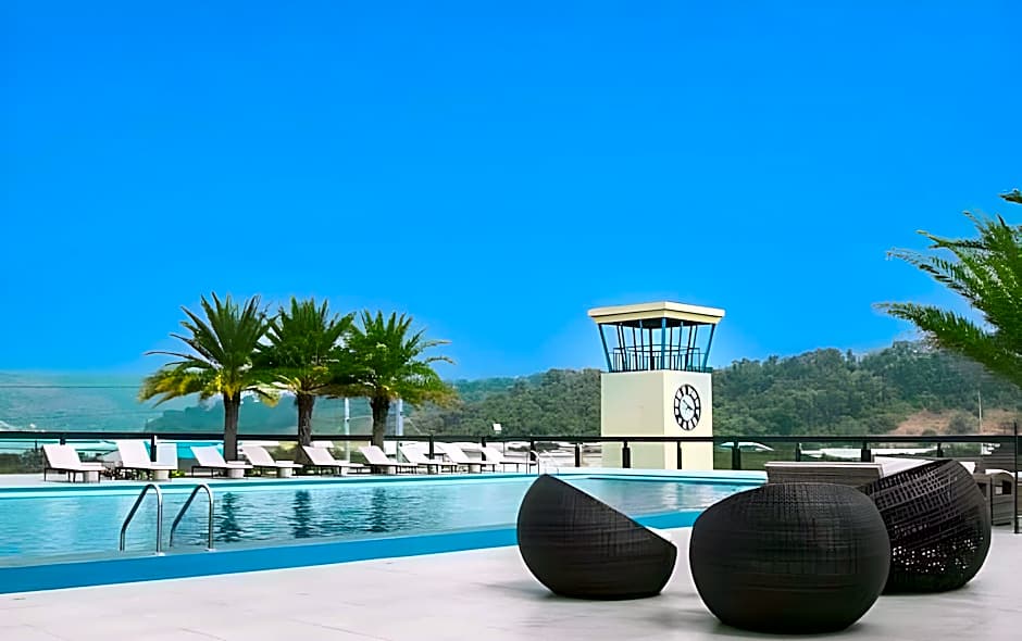 Le Charme Suites Subic