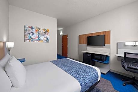 Queen Room - Non-Smoking