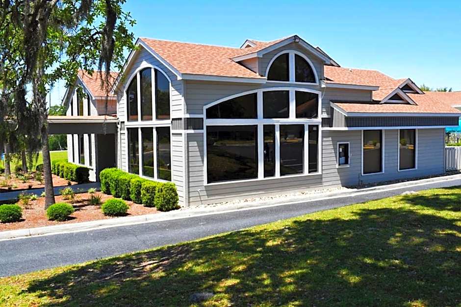 Howard Johnson by Wyndham Beaufort/Parris Island