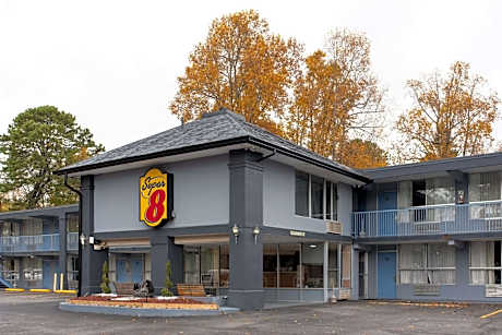 Super 8 by Wyndham Black Mountain