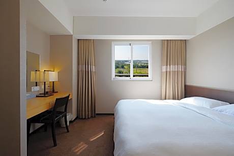 Corner Double Room