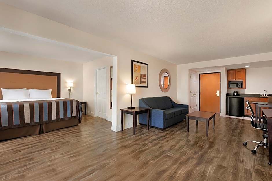 Wingate By Wyndham Montgomery