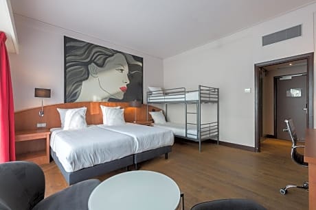Standard Quadruple Room