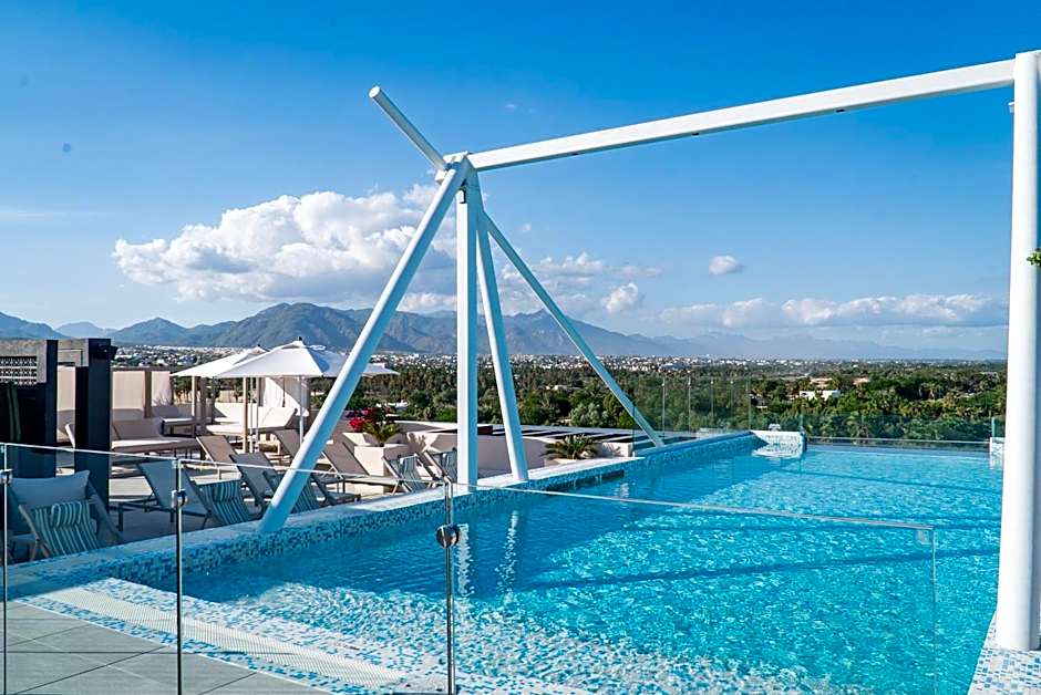 Flamboyan Hotel & Residences