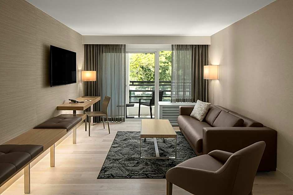 AC Hotel by Marriott Portland Lake Oswego