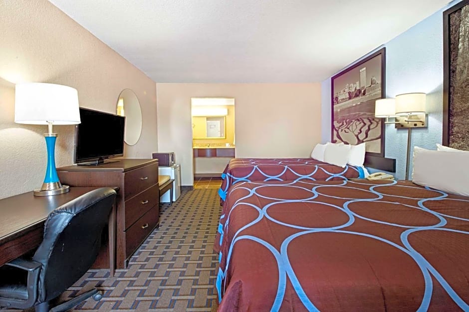 Super 8 by Wyndham Lakeland
