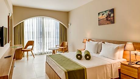 Triple Room with Balcony