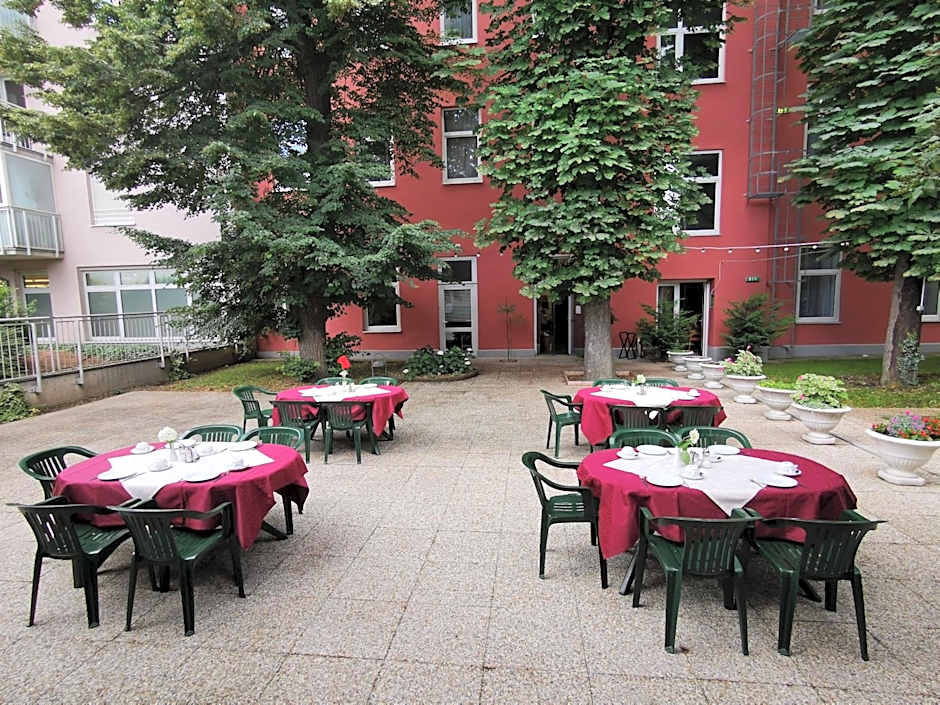 Garten- und Kunsthotel Gabriel City