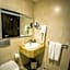 Colosseum Marina Hotel