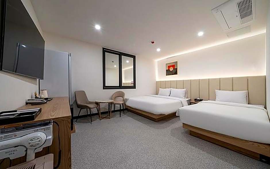 Photo 1 of 8 of 2 Beds