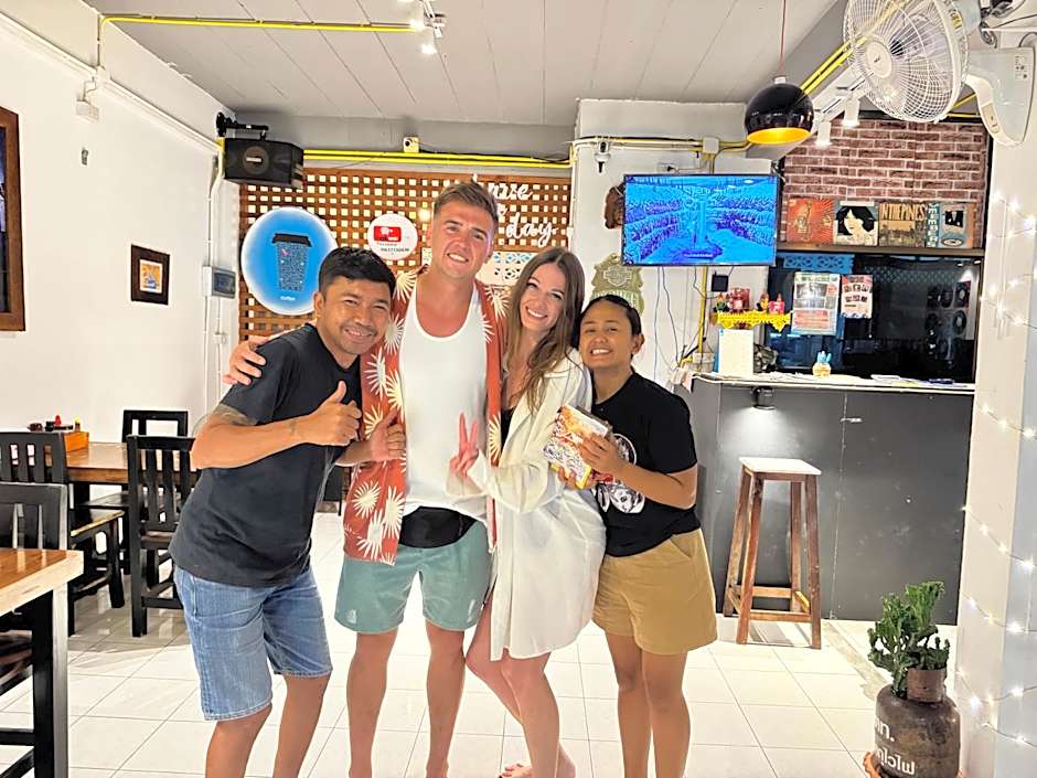TIKI HOSTEL