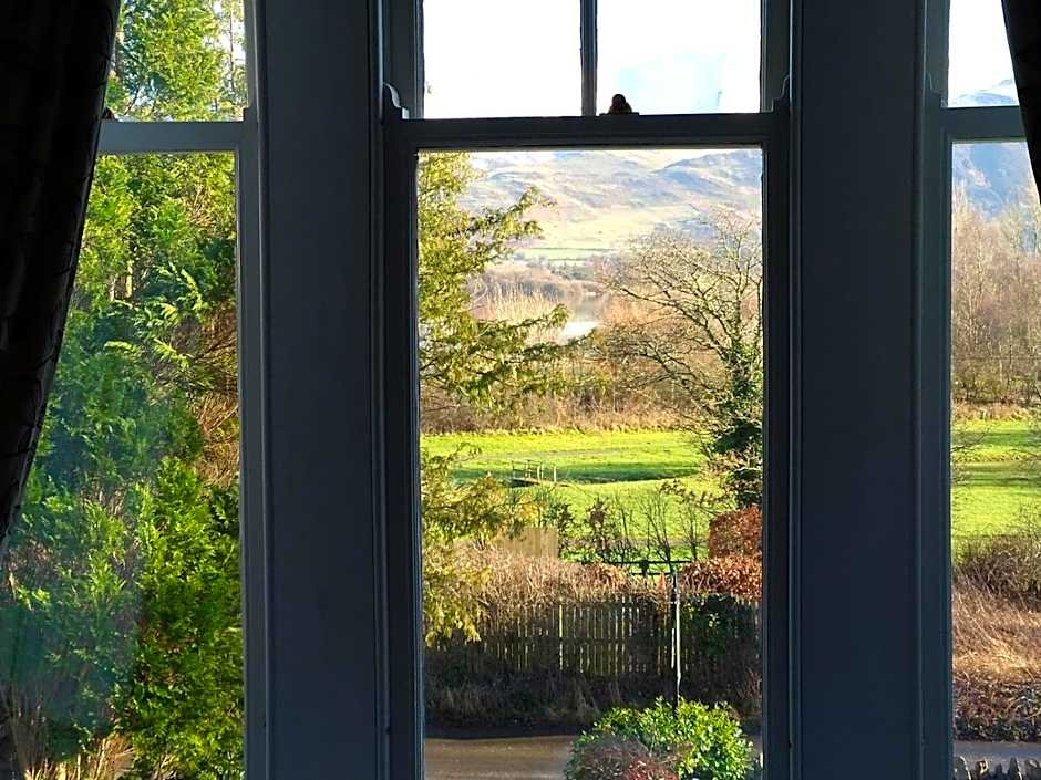 Lakeside Country Guest House