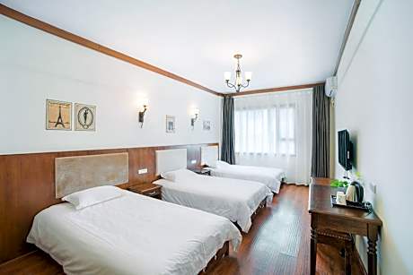 Boutique Triple Room