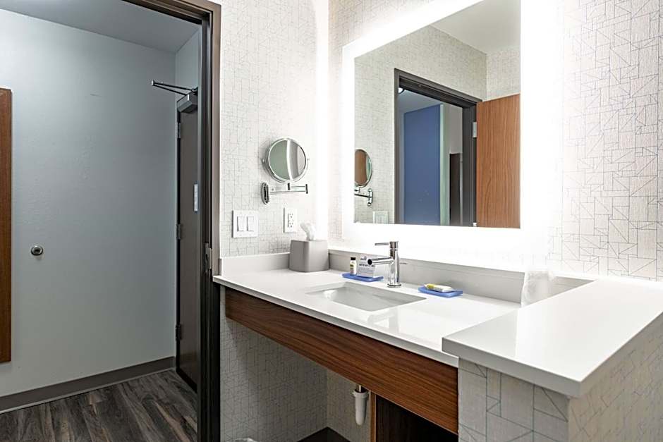 Holiday Inn Express And Suites Moundsville By IHG