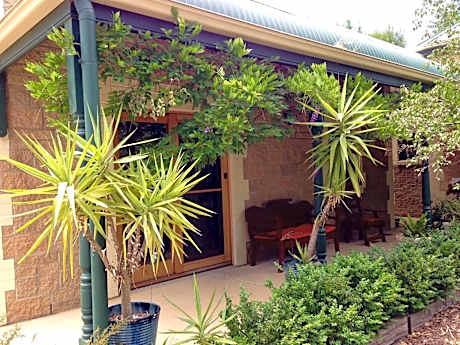 Clarevale Cottage B&B