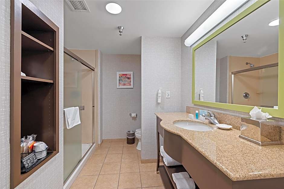 Hampton Inn By Hilton And Suites Madera