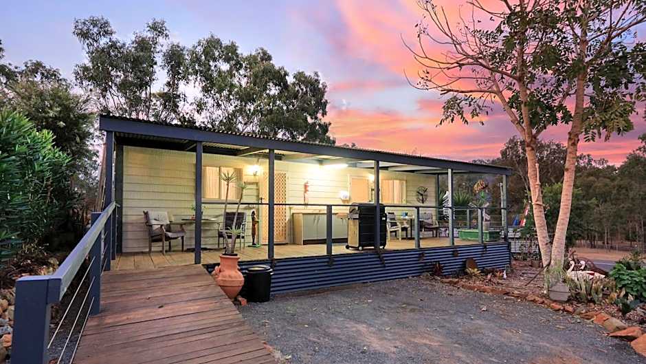 Silver Wattle Cabins