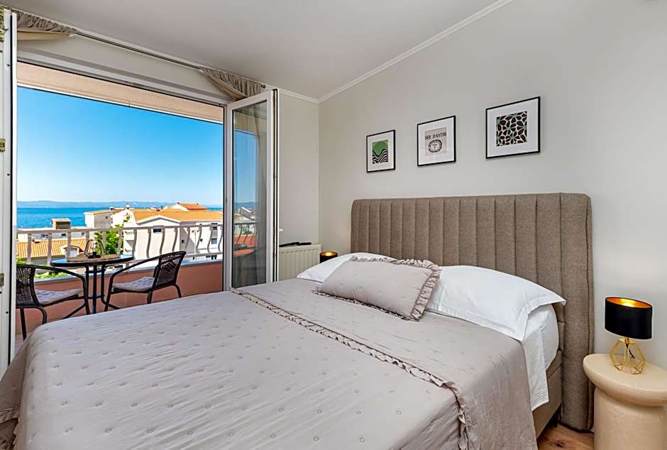 Photo 1 of 34 of ROSSA Apartment