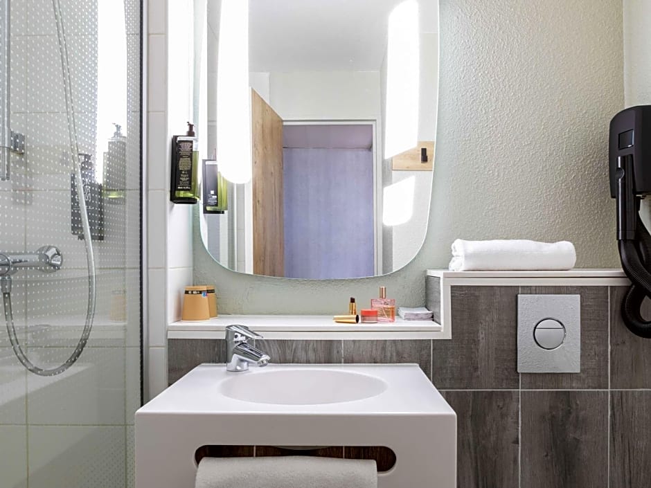 ibis Paris Gennevilliers