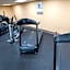 Clarion Hotel Detroit Metro Airport