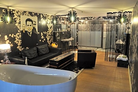 Superior Suite "Black&White"