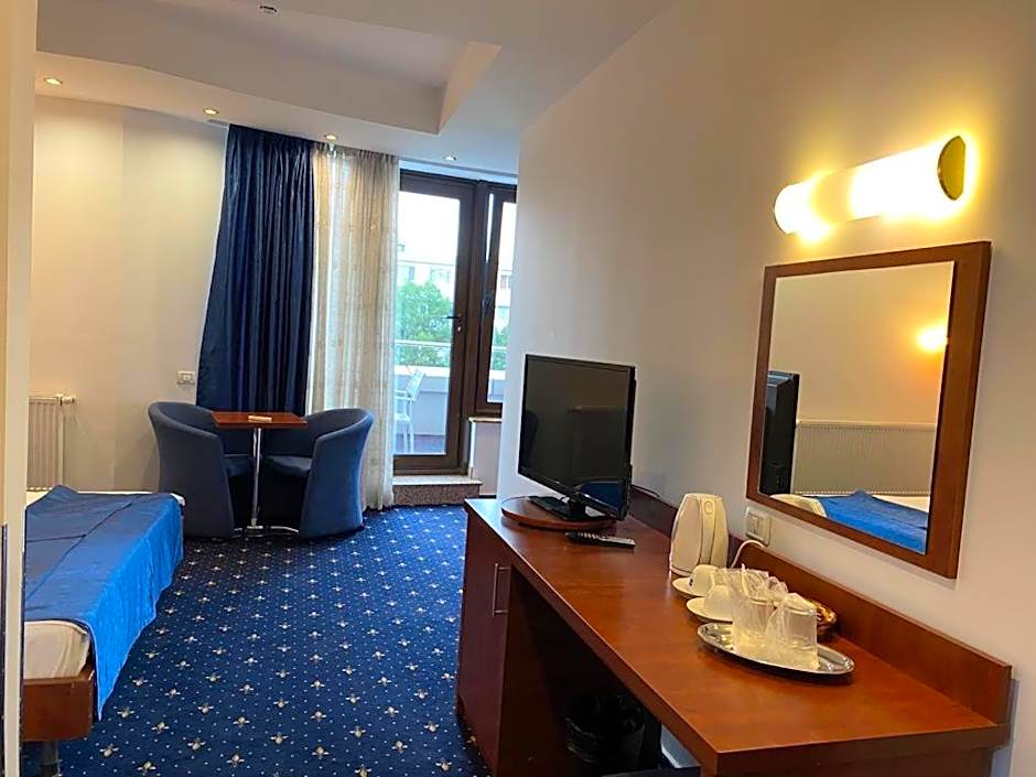 Samaa Hotel