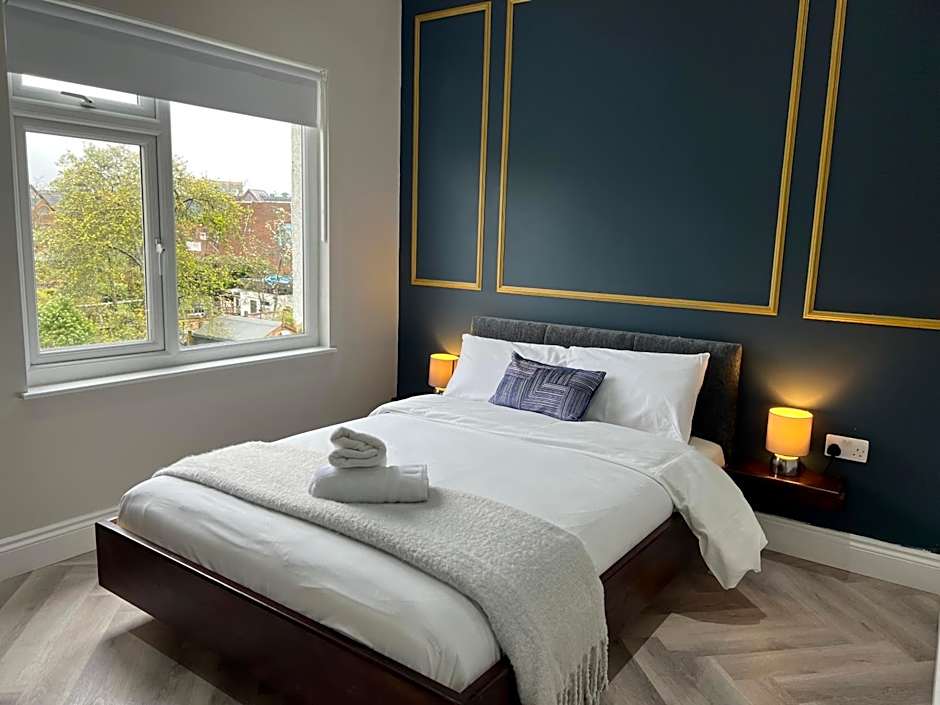 London Studios and Suites