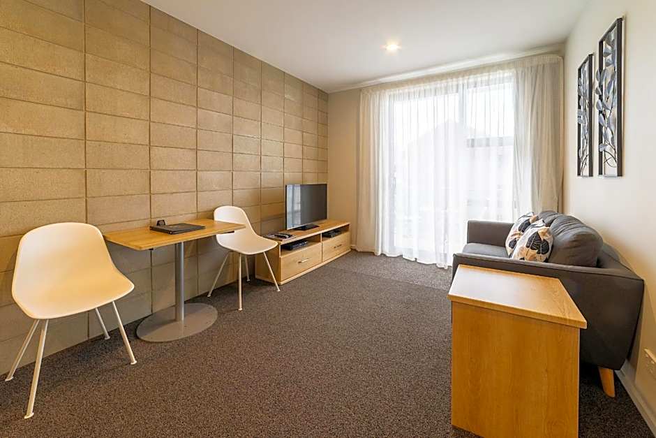 315 Euro Motel and Serviced Apartments