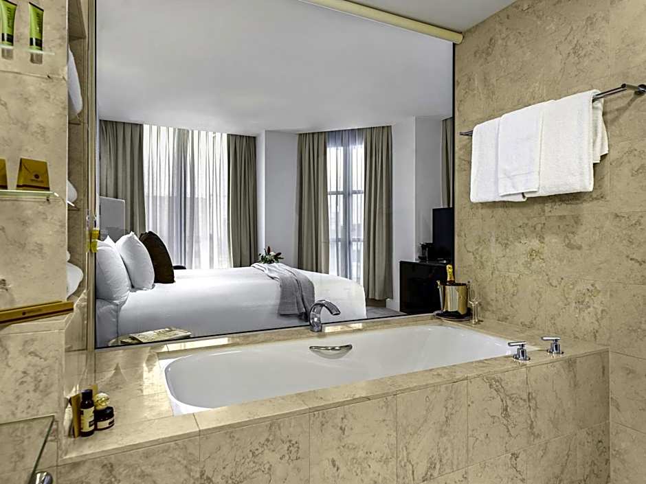 Peppers Waymouth Adelaide