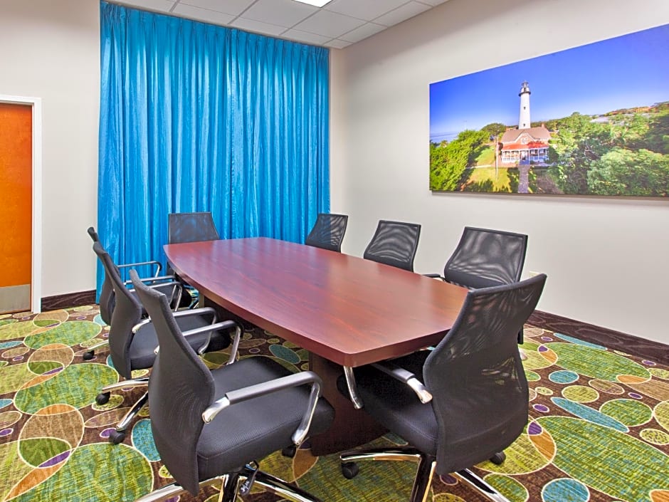 Holiday Inn Brunswick-I-95 (Exit 38)