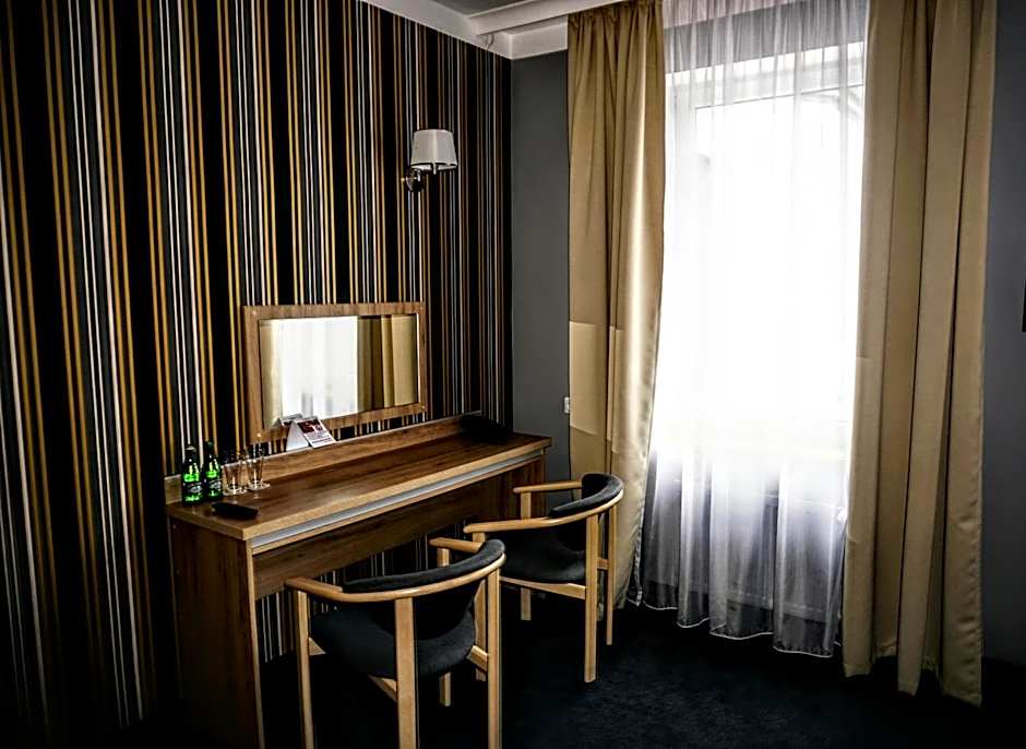 Aviator Hotel Restauracja & SPA