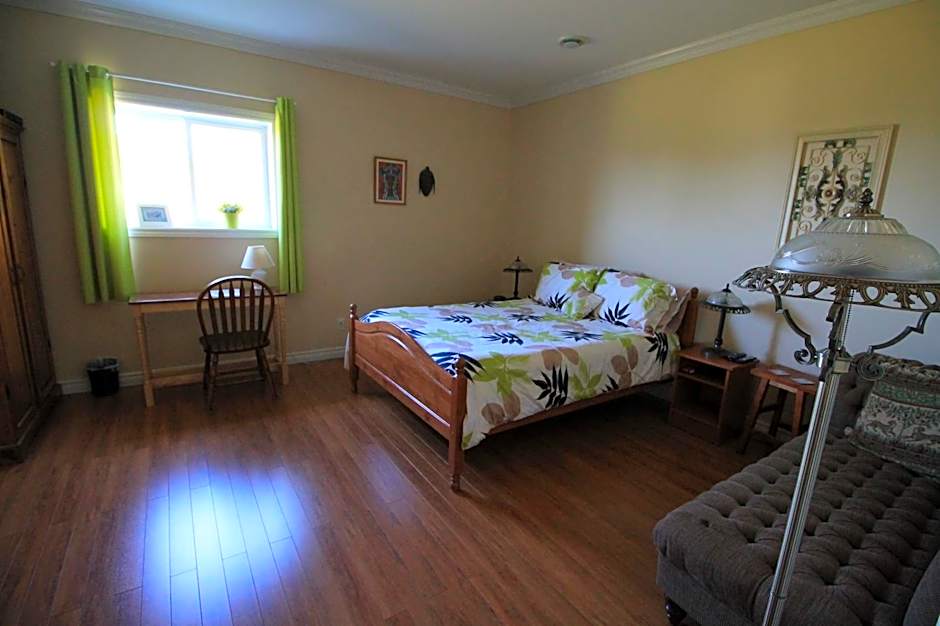 The Fiddle and the Sea Bed and Breakfast