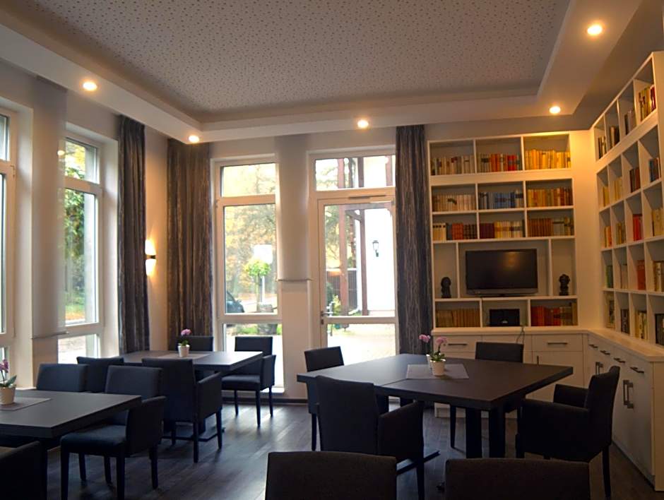 Hotel & Restaurant Waldschlosschen