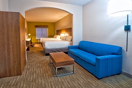 Suite with Two Queen Beds