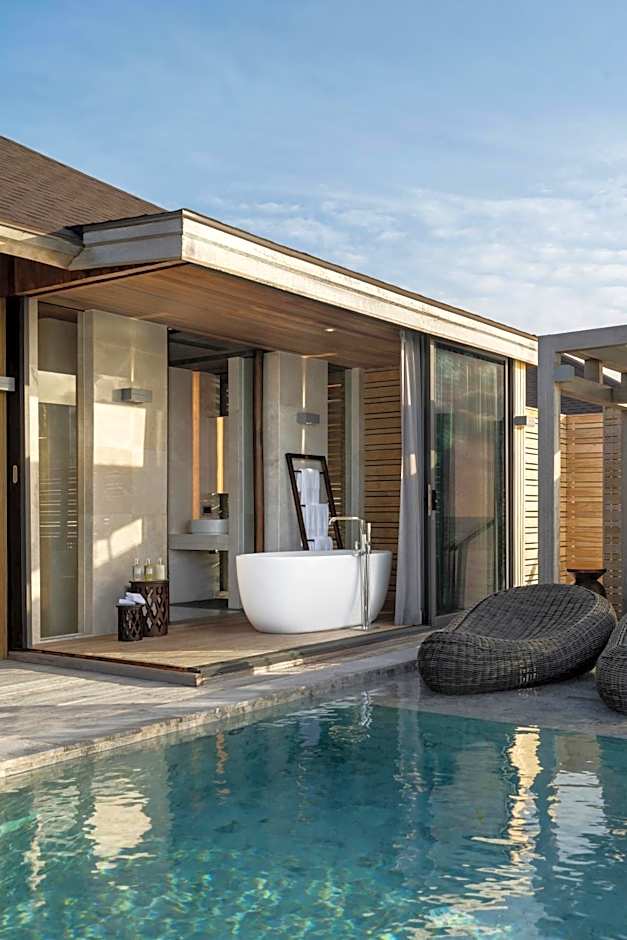 Madifushi Private Island- Free return seaplane transfr for min 5&9 nights for 19Dec-10Jan