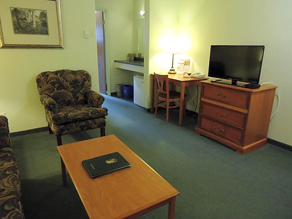 Super 8 by Wyndham Dauphin