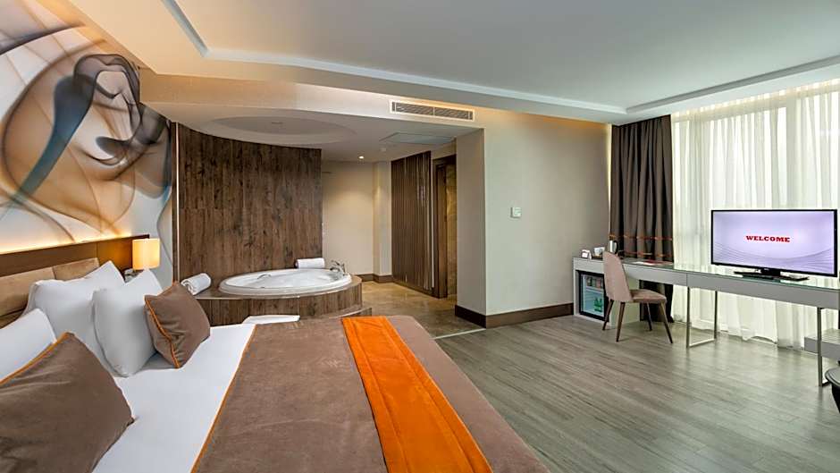 B Business Hotel & Spa