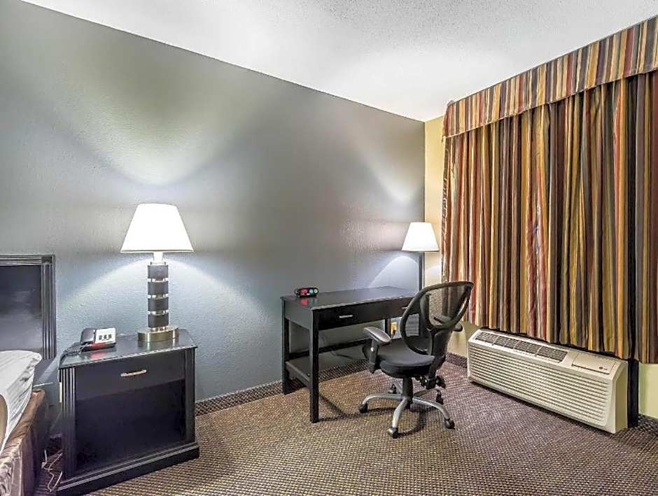 Econo Lodge Martin