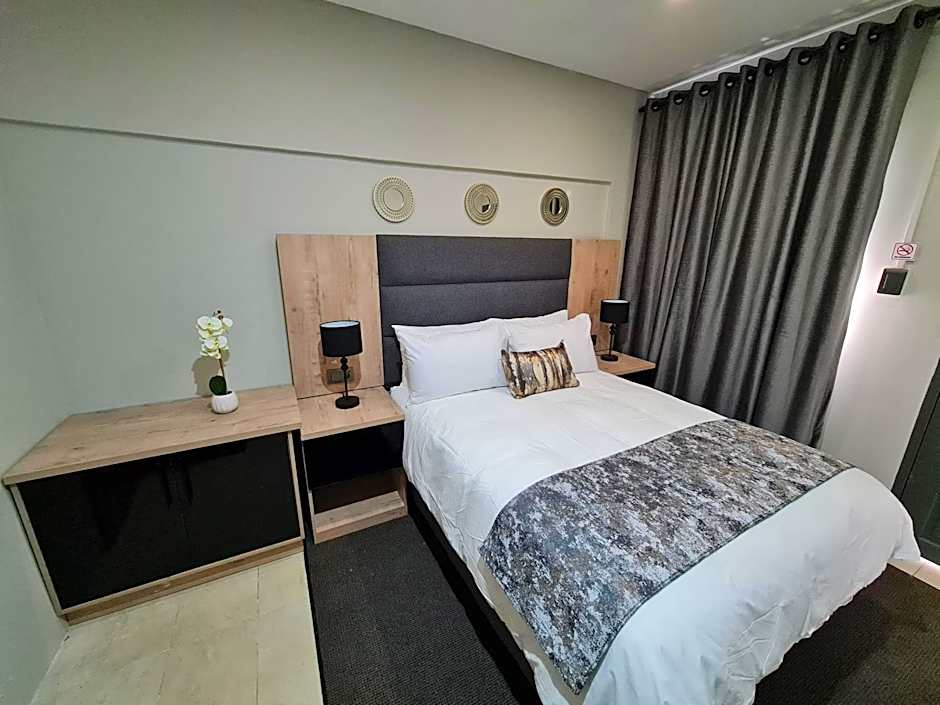 Luxe on Ridge Boutique Hotel