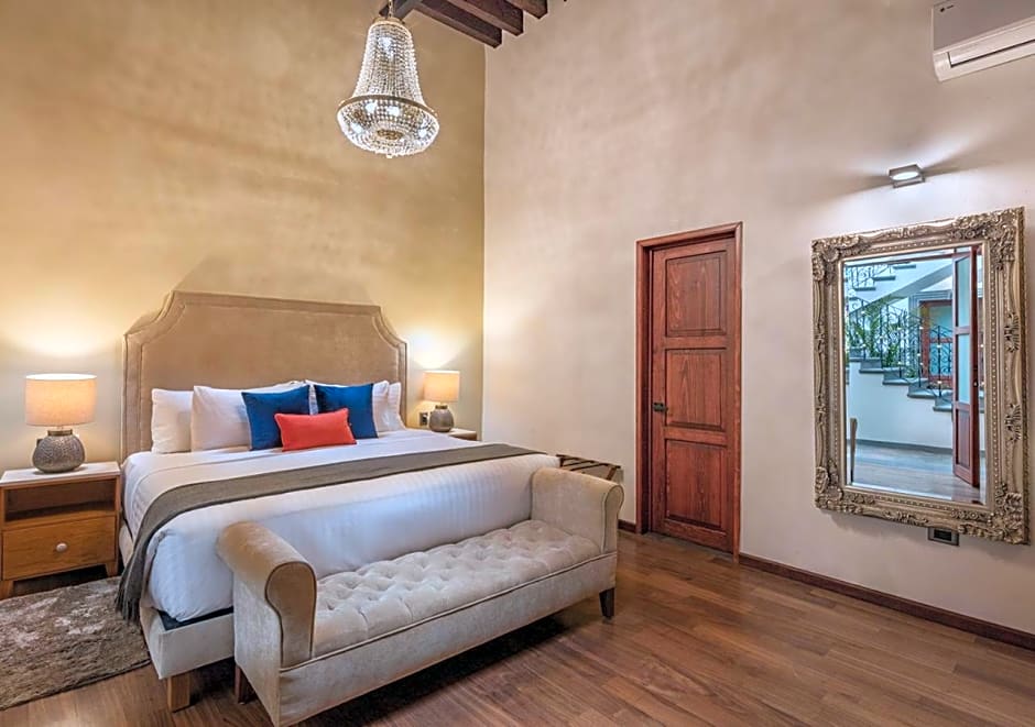 HOTEL CASA MONARCA