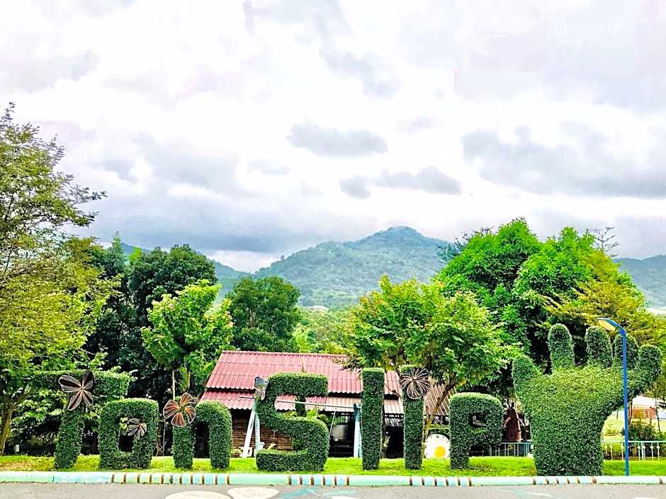 Tonsilp by The Moments Khao Yai