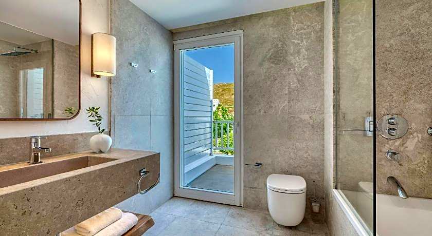 Patmos Aktis Suites & Spa