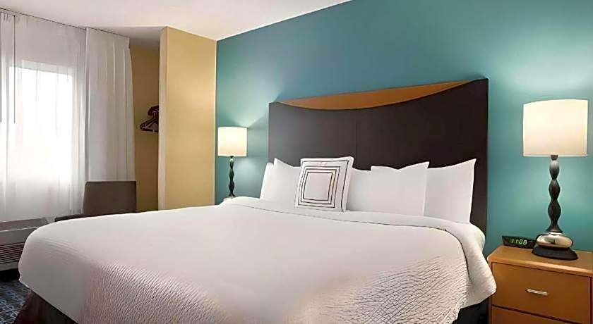 Dubuque Inn and Suites