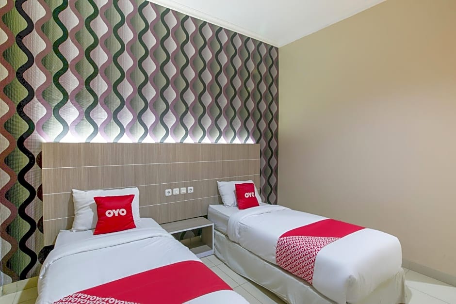 OYO 2320 Hotel Charvita