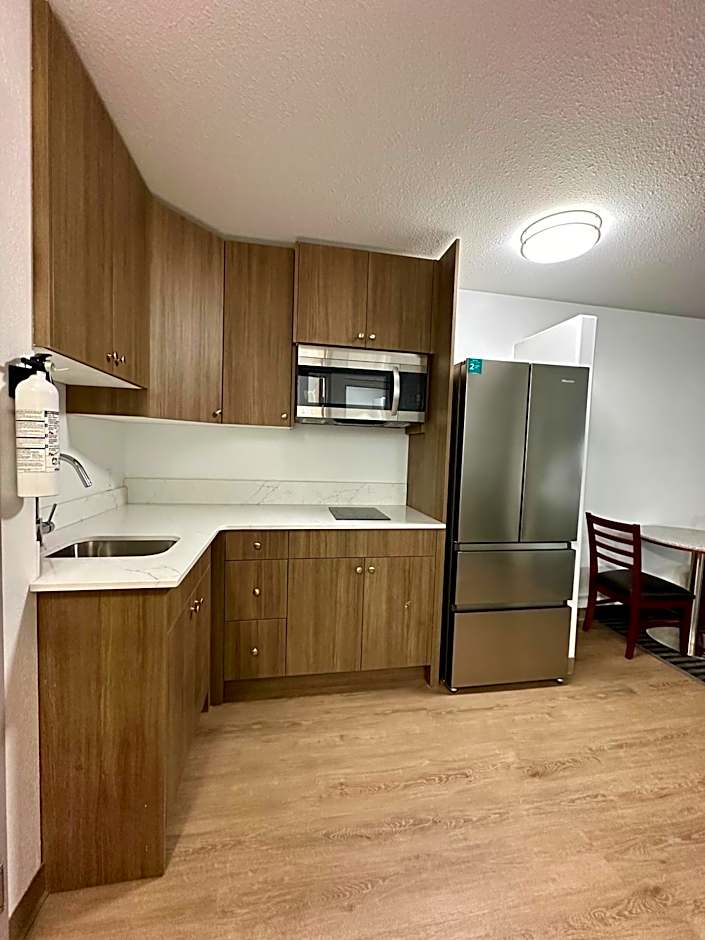 SureStay Plus by Best Western Brooks