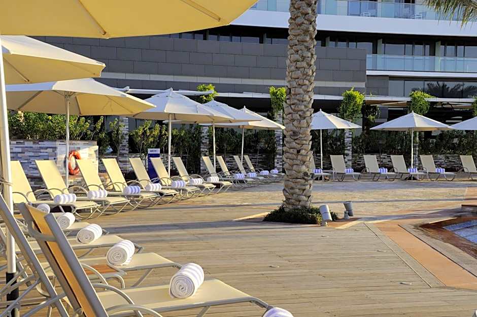 Yas Plaza Bay by IHG