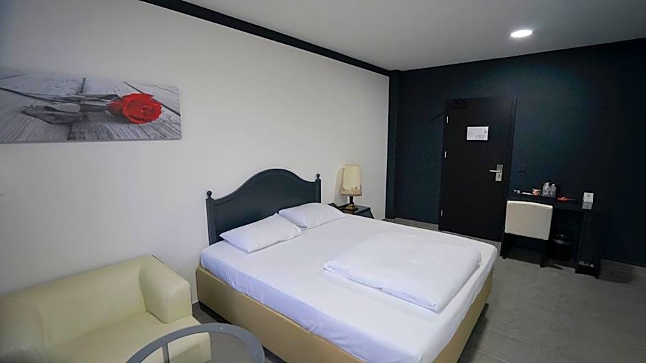 TIBET HOTEL am Airport Düsseldorf-Ratingen