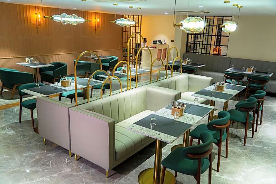 Trunk and Trolley Gachibowli