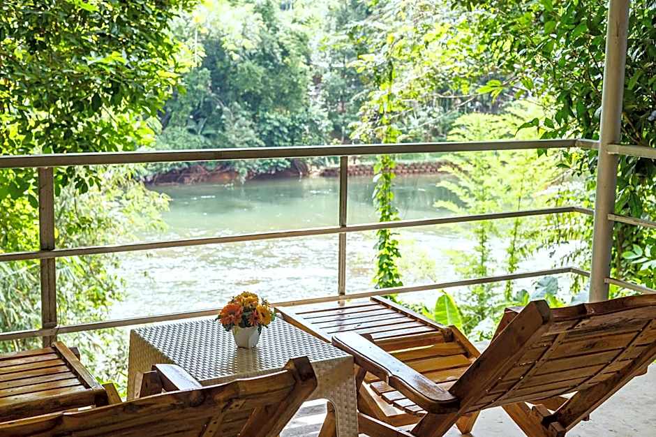 Baandin Chiewlarn Resort